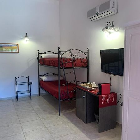 Villa Particular Tottubella Buitenkant foto